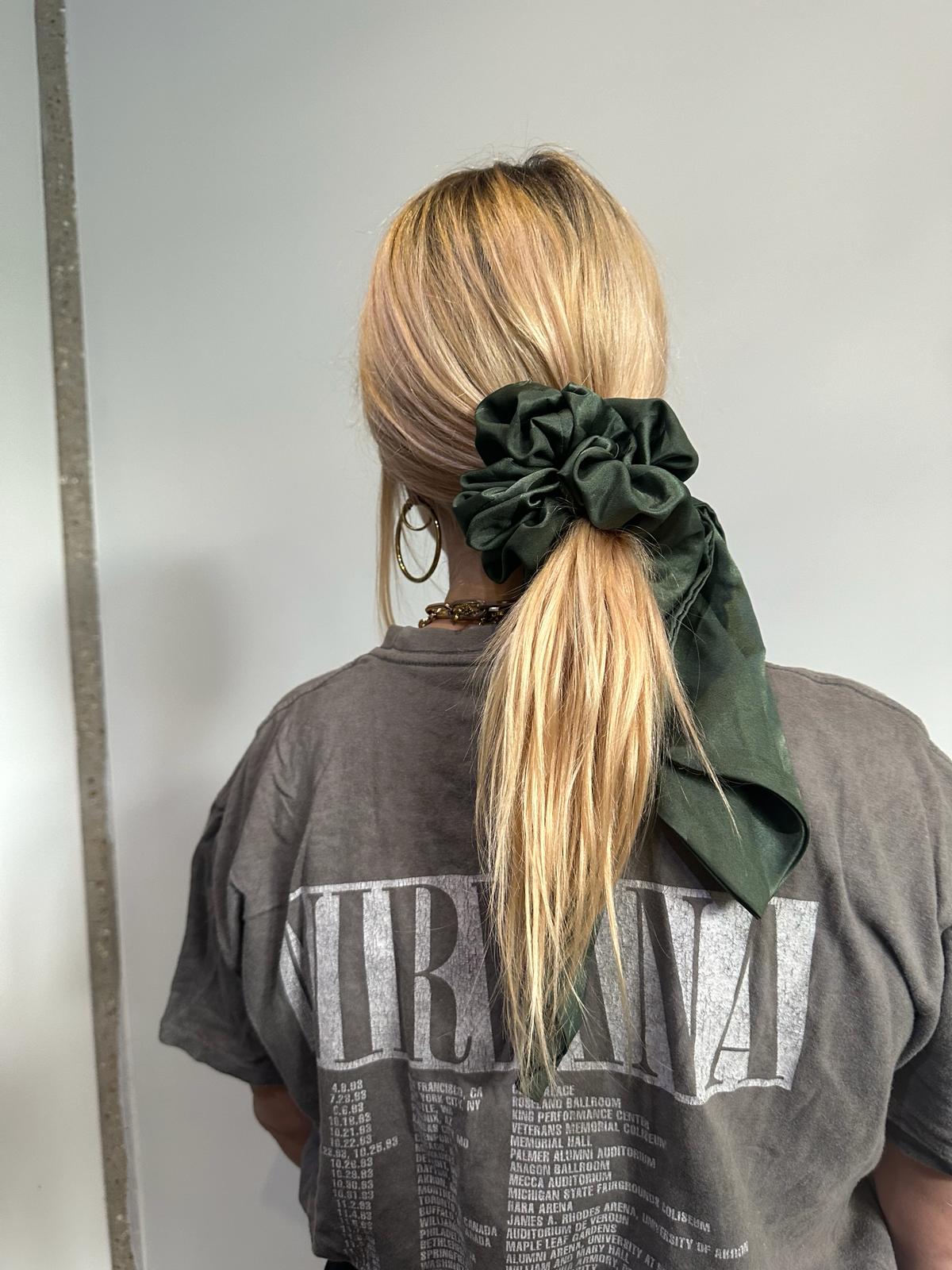 Scrunchie Legs